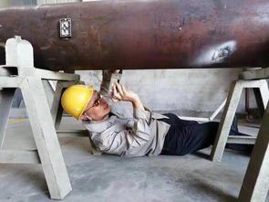 默默無聞講擔(dān)當(dāng) ——記省特檢院直屬分院胡革春與他的油罐車情緣